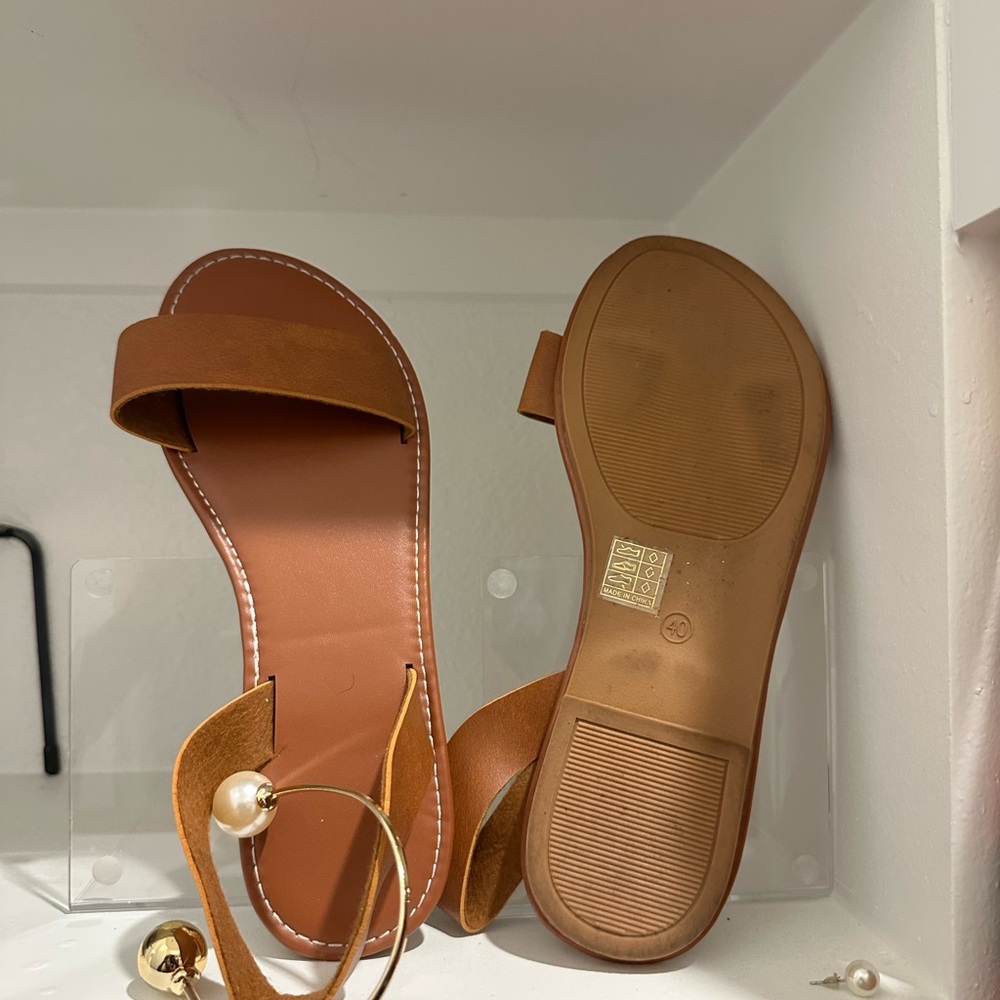 Classic Brown Leather Sandals with pearl Ankle bangle
